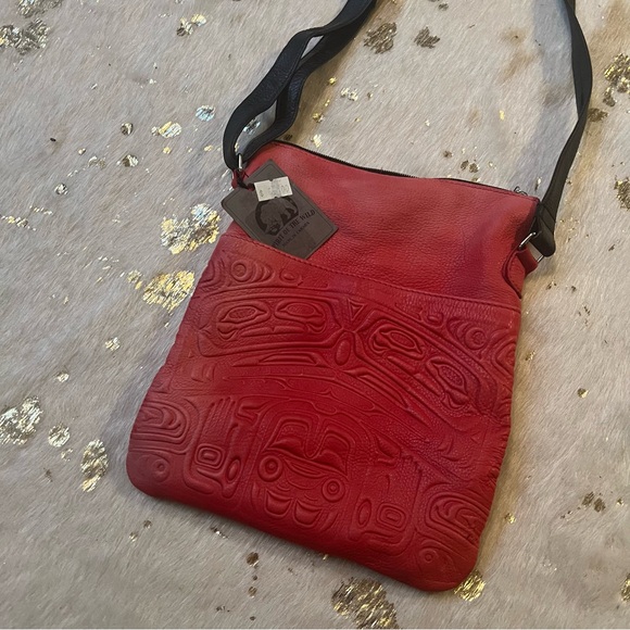 NWT Red Embossed Leather Solo Bag Spirit Of The Wild - Picture 5 of 10
